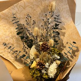 Lizzy Preserved Bouquet 
