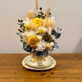 Yellow Preserved Blooms Teacup