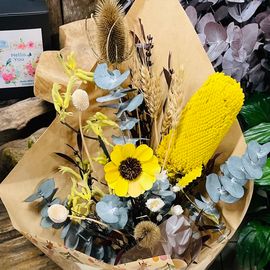 Preserved & Dried Bouquet Yellow