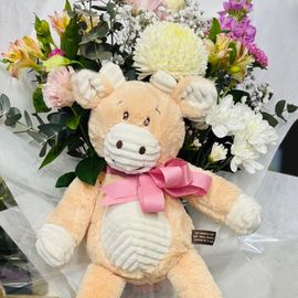 Bear & Bouquet 