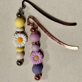 Flower Beaded Bookmark