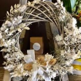 Wonderful White Christmas Wreath