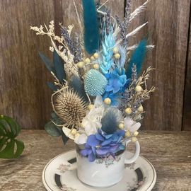 Demi Blue Teacup Preserved