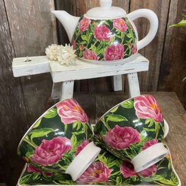 Rosa Tea Set