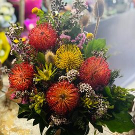 “Lookin Good Barry” Native Arrangement 