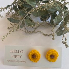 Sweet Little Sunflower Earrings 