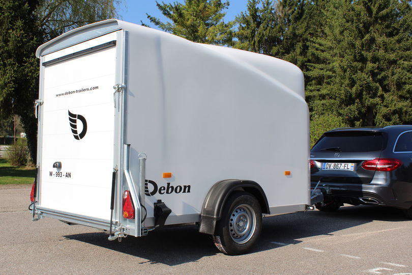 Debon Roadster Cargo skåpsläpvagn