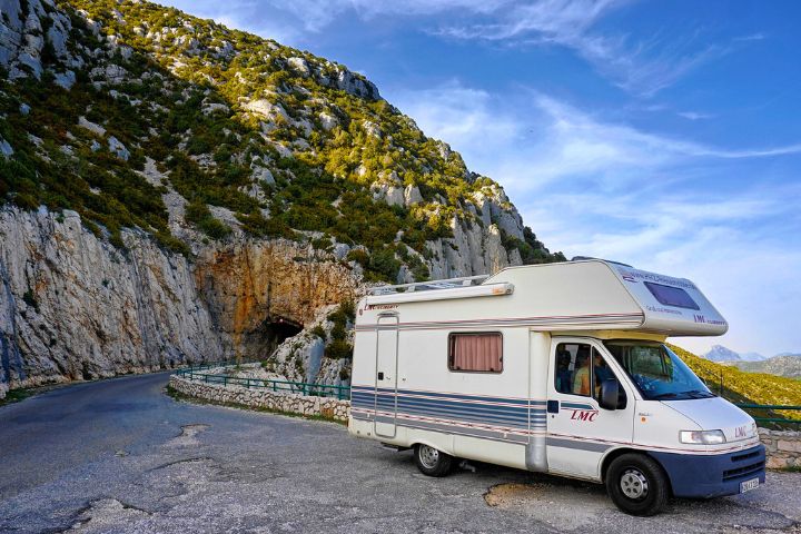 Tips for Finding the Best RV for Full-Time Living