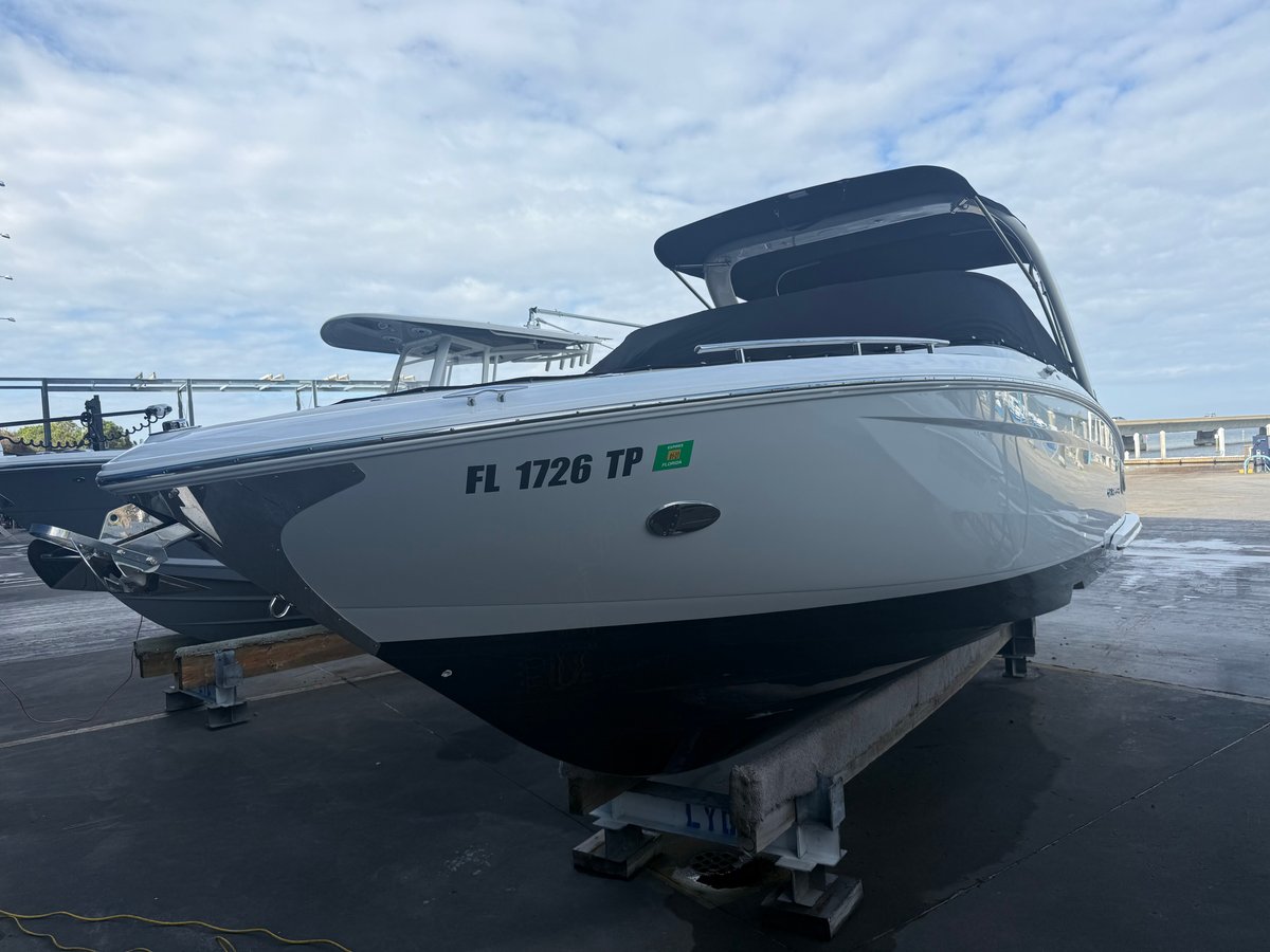 2022 Regal 2800