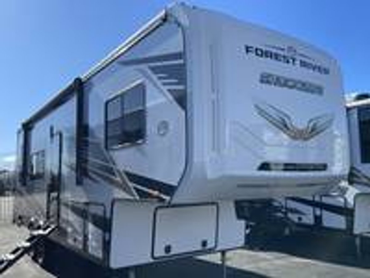 2026 Forest River Shockwave Fifth Wheels 2800