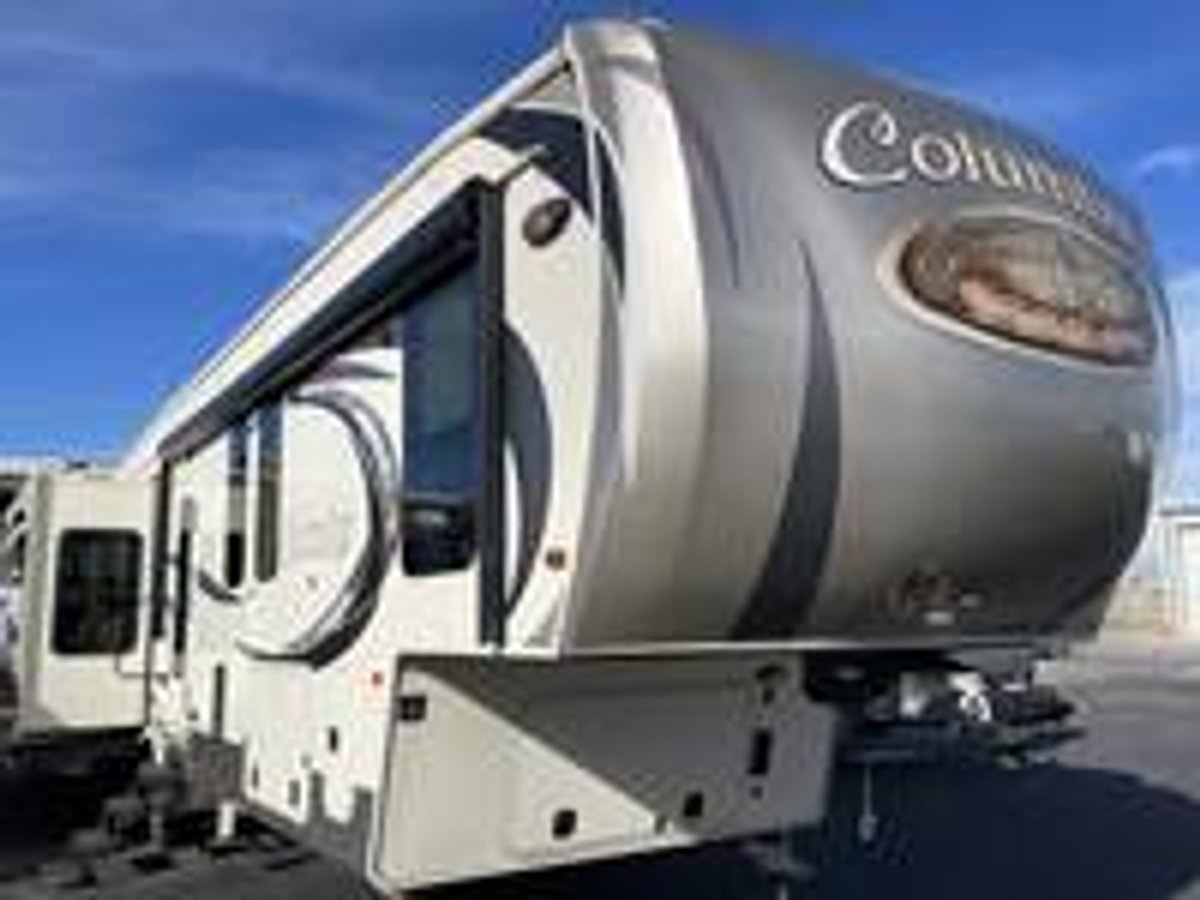 2017 Palomino Columbus