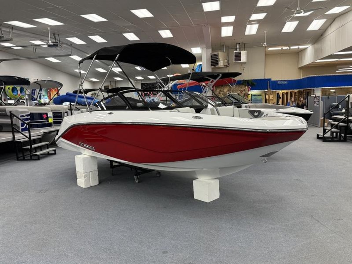 2025 Scarab 195 SE
