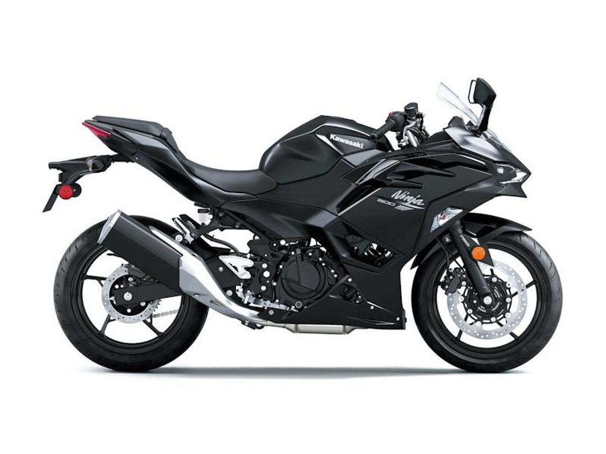 2026 Kawasaki Ninja 500 Metallic Flat Spark Black