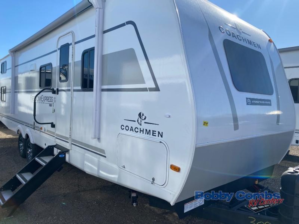 2025 Coachmen RV Freedom Express Select