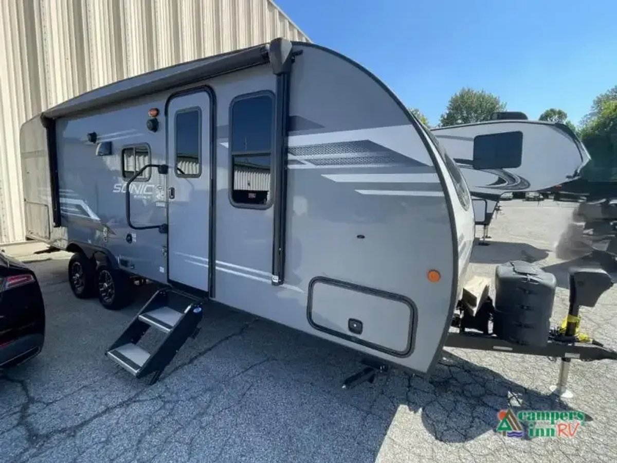 2023 Venture RV Venture