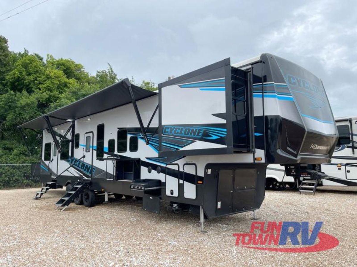 2025 Heartland Cyclone