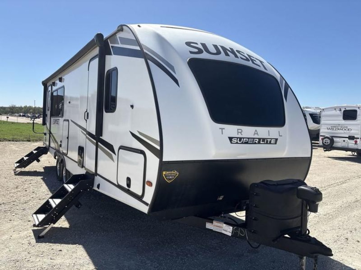 2023 CrossRoads RV Sunset Trail