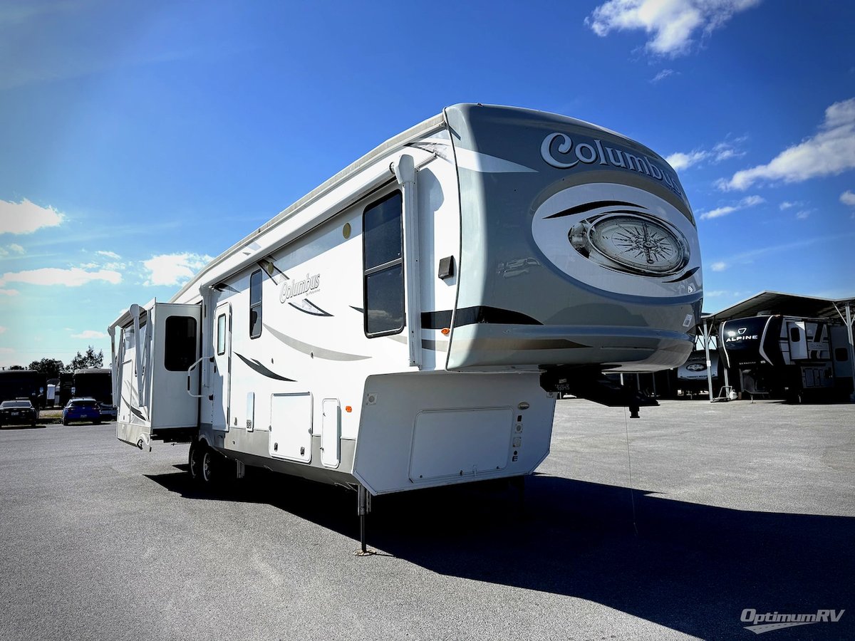 2021 Palomino Columbus
