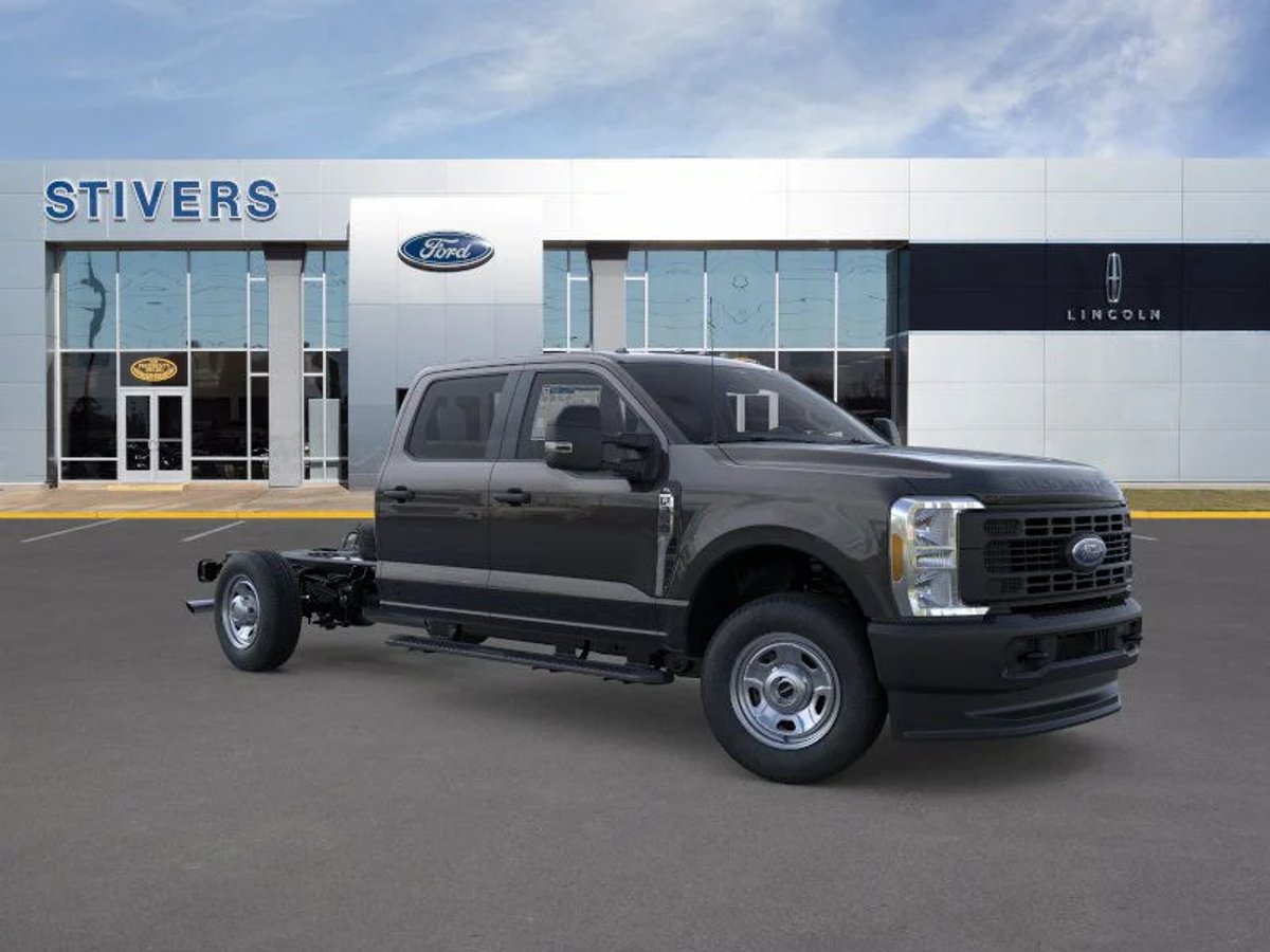 2026 Ford Chassis Cab