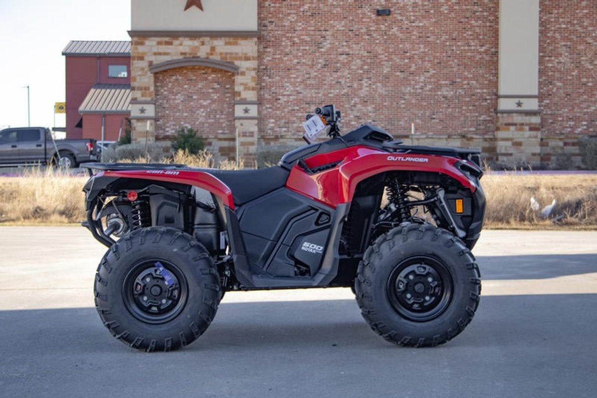 2026 Can-Am Outlander DPS 500