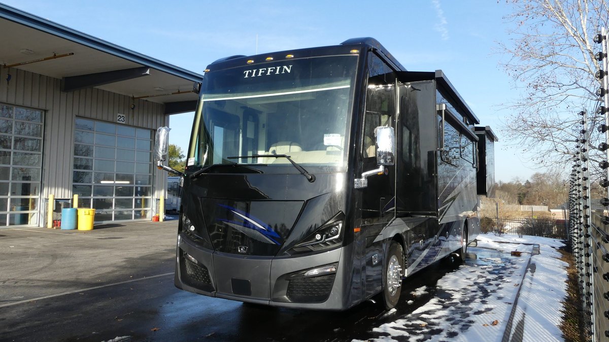 2026 Tiffin Phaeton