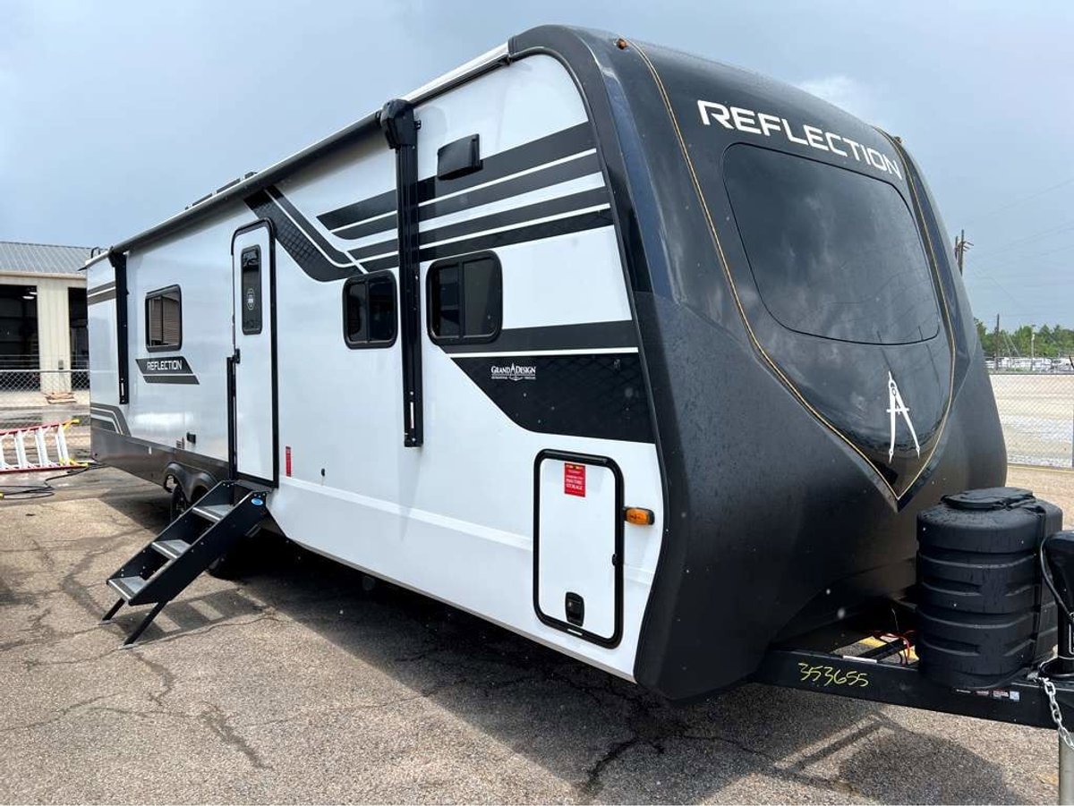 2026 Grand Reflection Travel Trailer