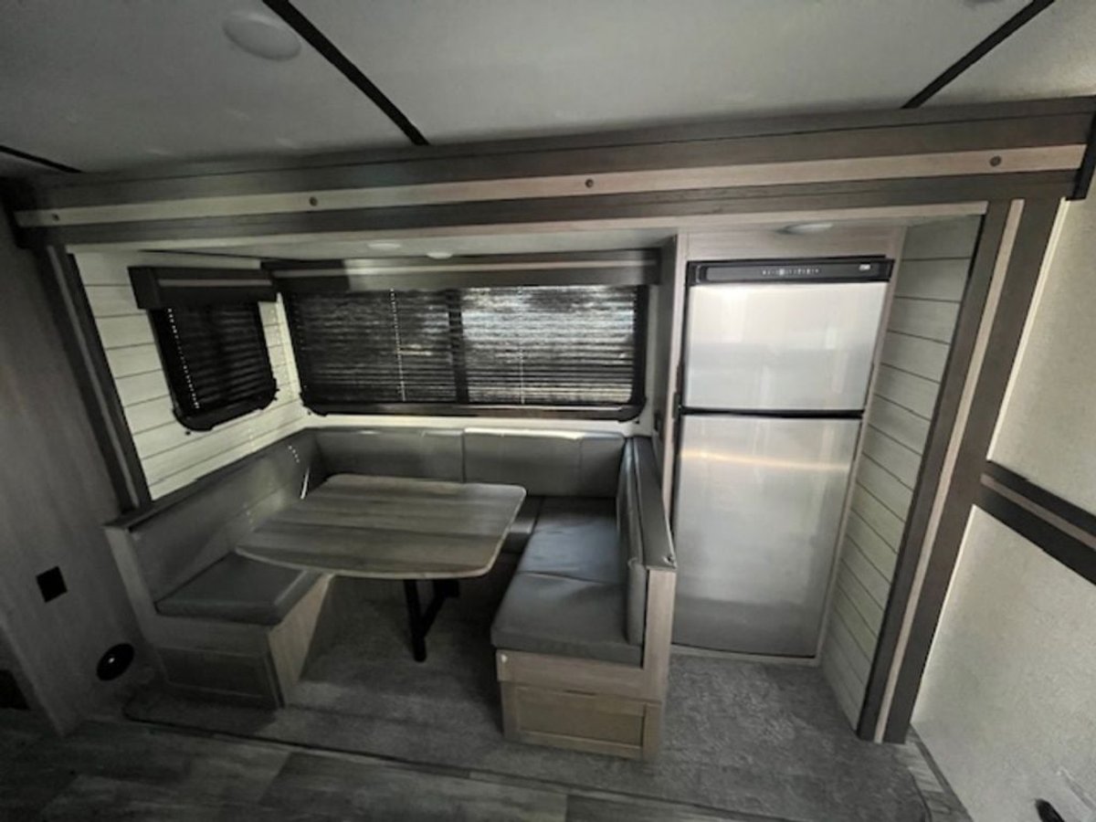 2022 CrossRoads RV Sunset Trail Super Lite
