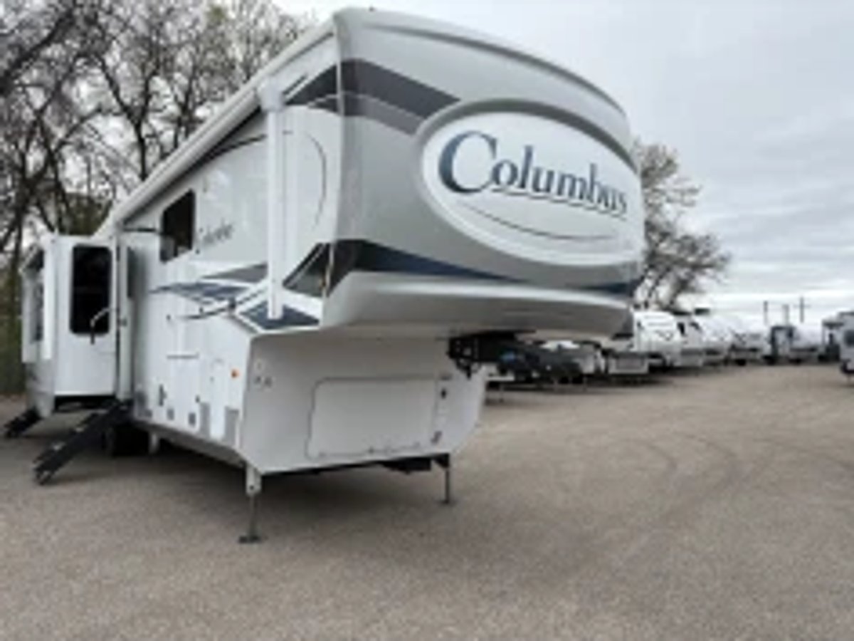 2023 Palomino Columbus