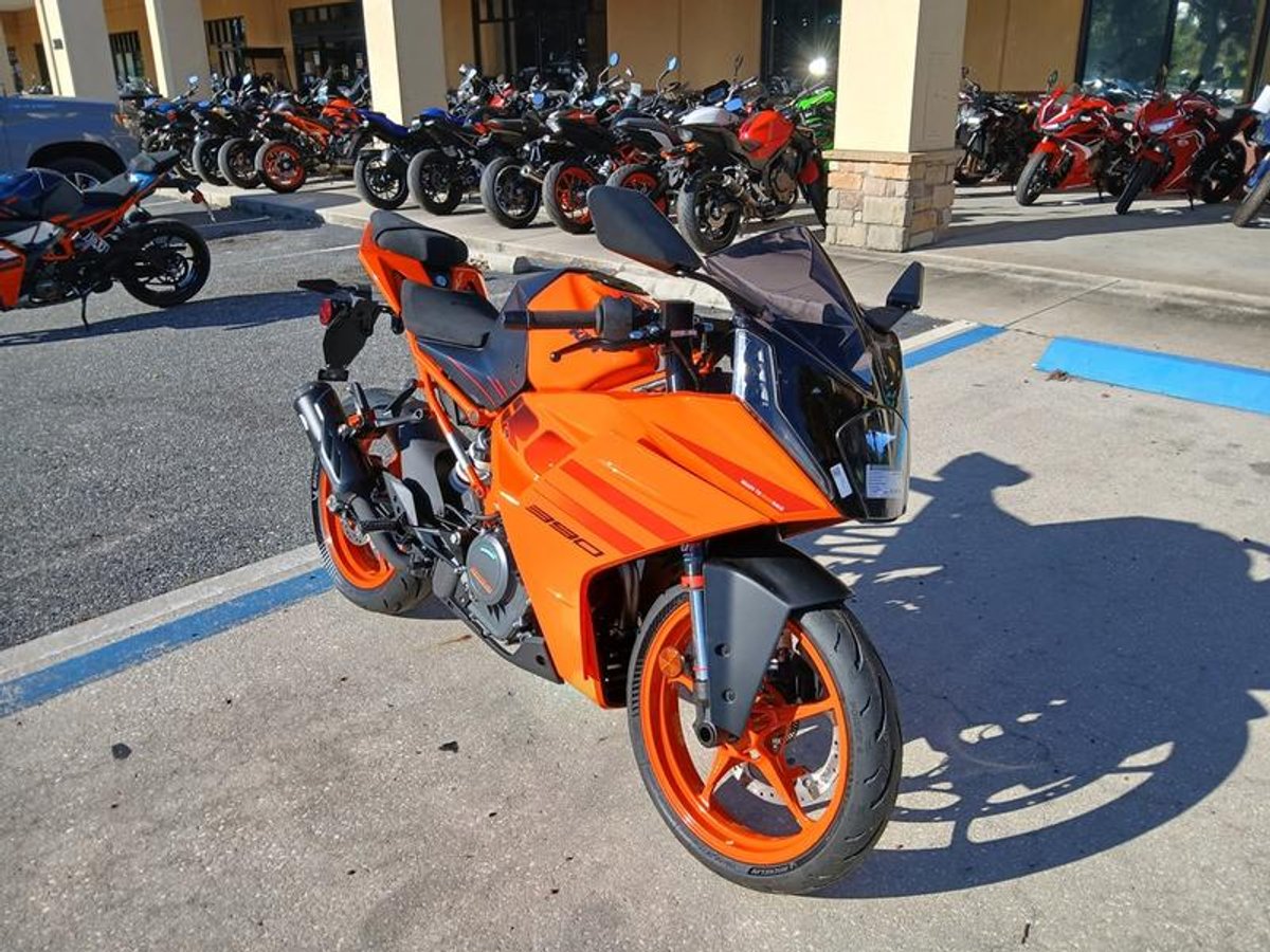 2024 KTM RC 390
