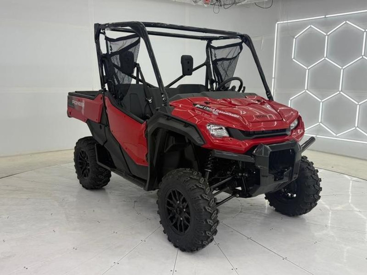 2025 Honda Pioneer 1000 Deluxe