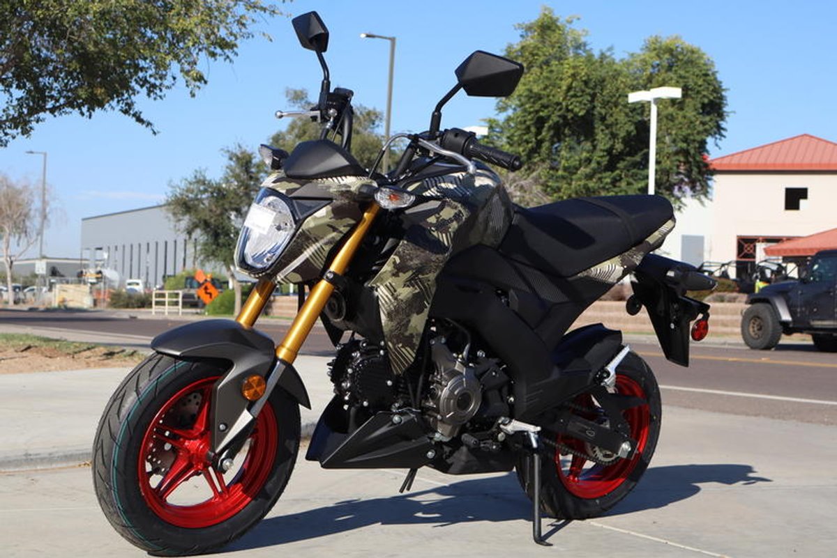 2026 Kawasaki Z125 PRO Cypher Camo Beige