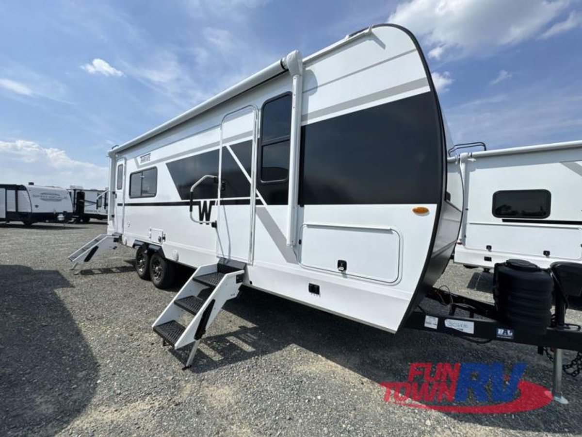 2026 Winnebago Thrive