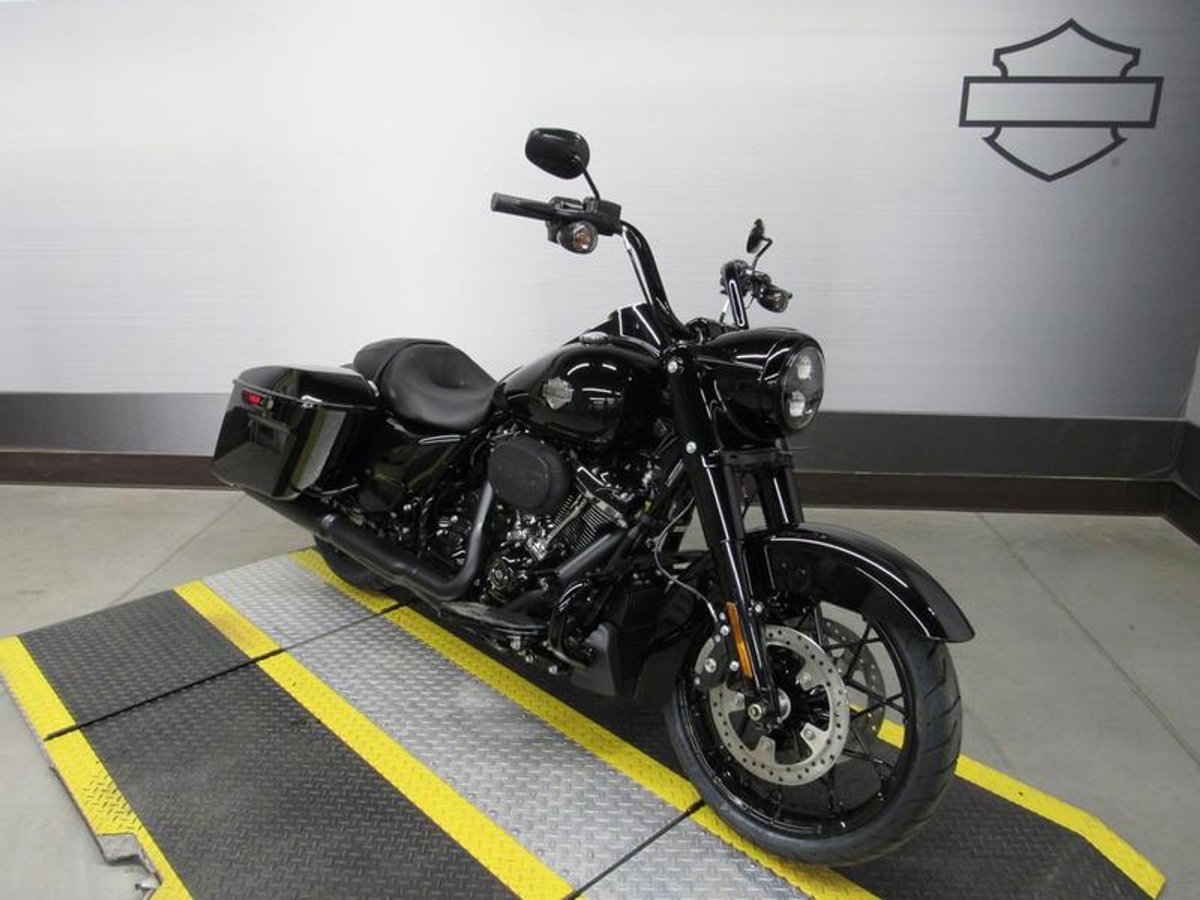2025 Harley-Davidson FLHRXS - Road King Special