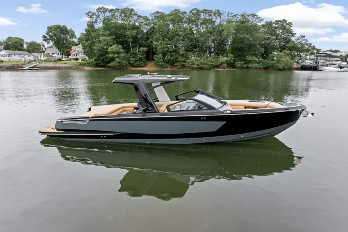 2024 Aviara AV32