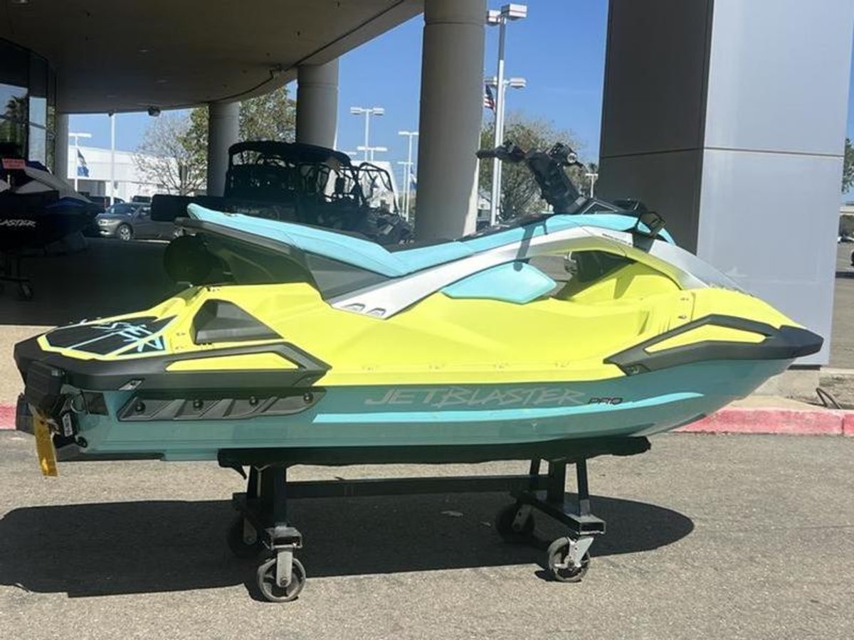 2025 Yamaha Jetblaster PRO 3-Up