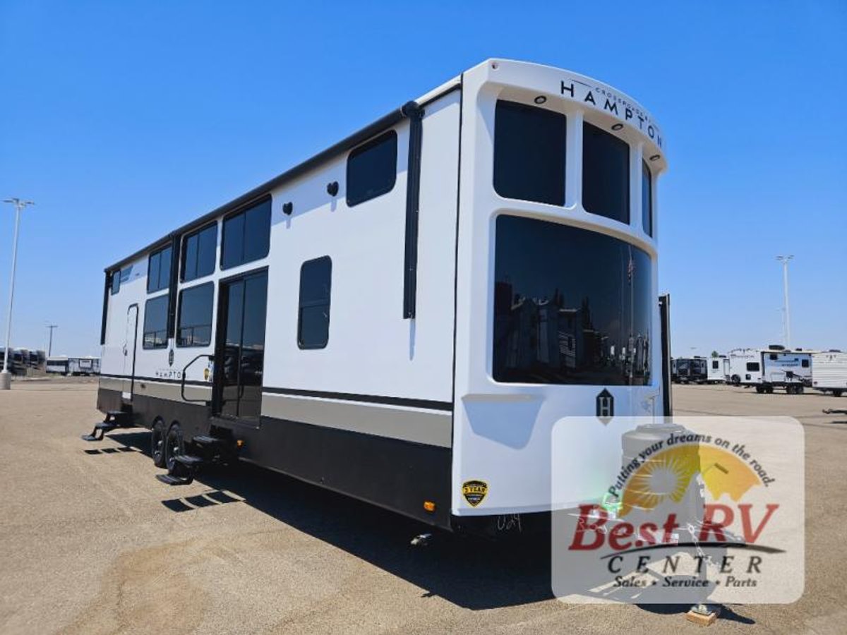 2025 CrossRoads RV Hampton
