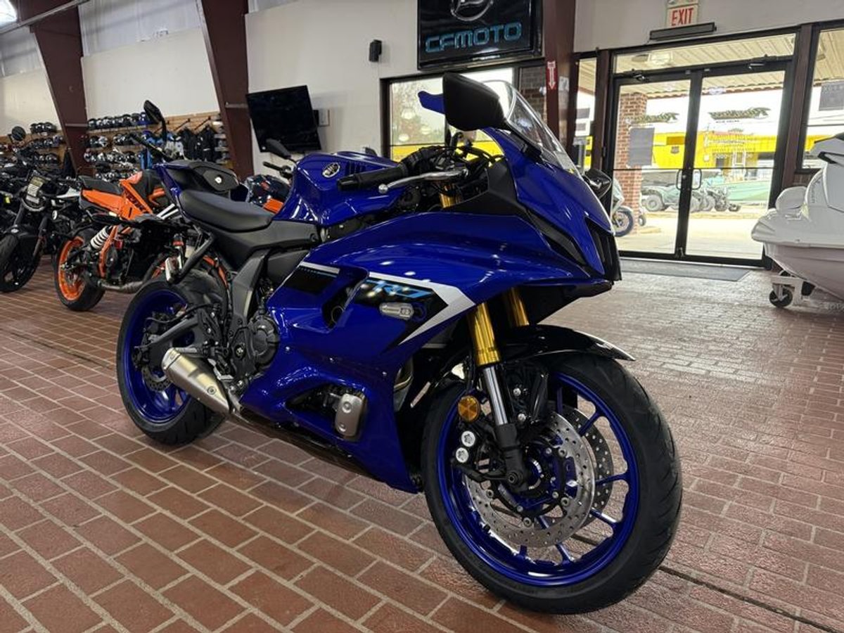 2025 Yamaha YZF-R7