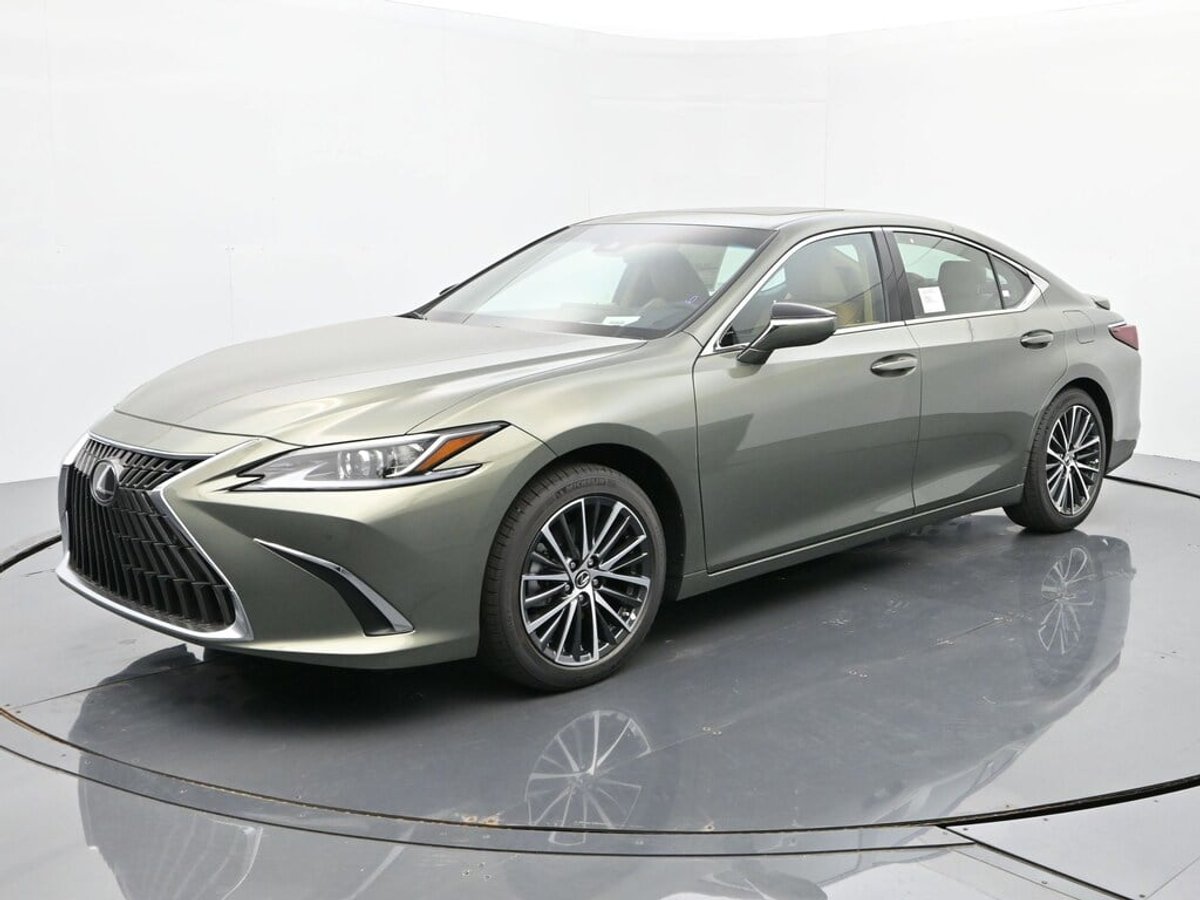 2025 Lexus ES