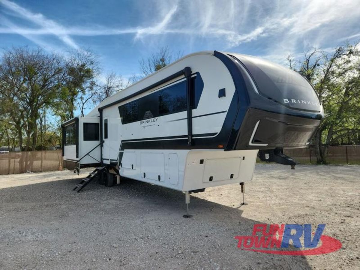 2025 Brinkley Model Z