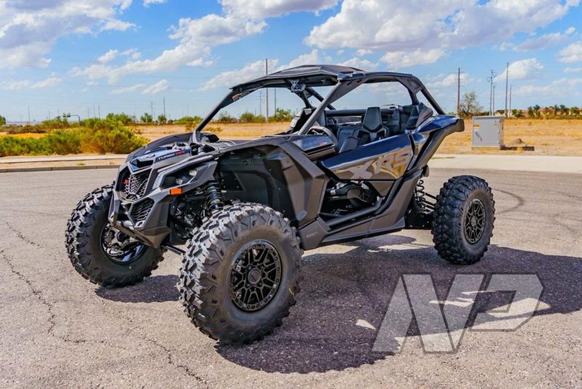 2026 Can-Am Maverick X3 X rs Turbo RR Triple Black_4.5 in