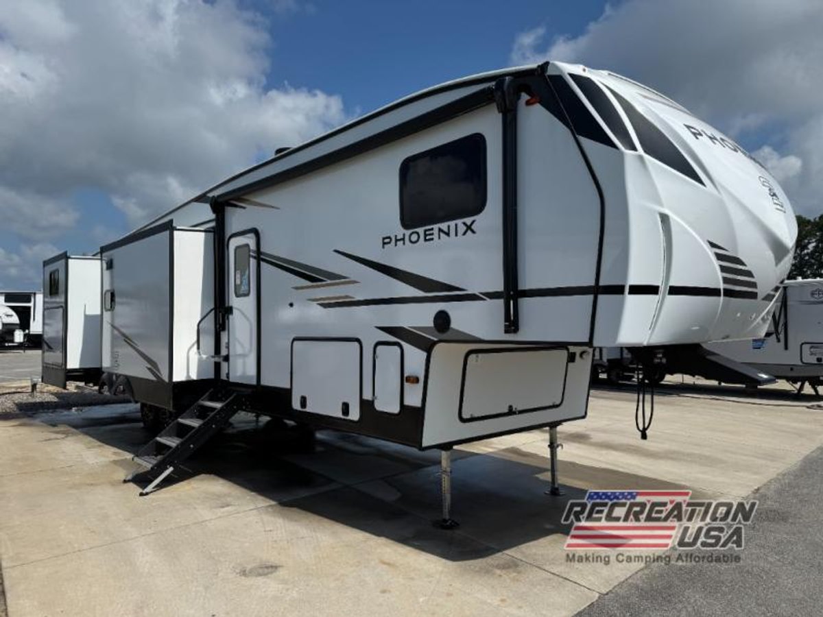 2026 Shasta s Phoenix