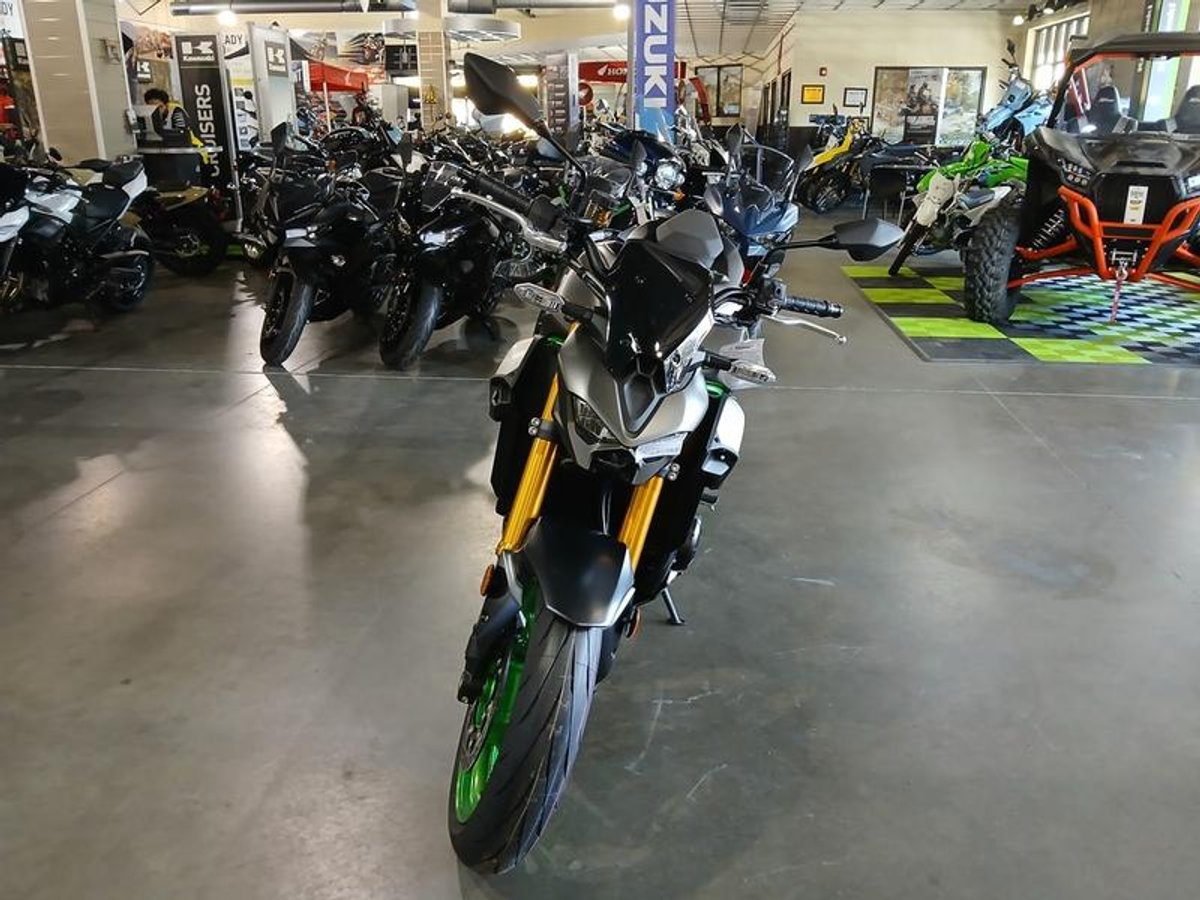 2026 Kawasaki Z900 SE ABS