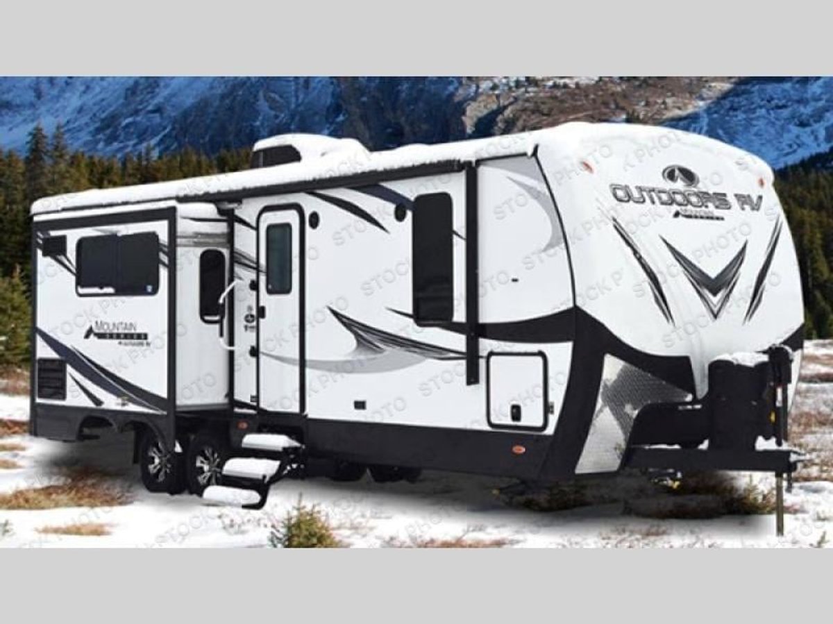 2019 Outdoors RV Black Stone Mountain Series