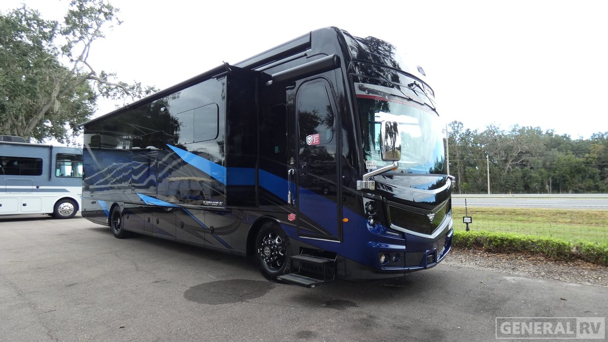 2026 Fleetwood Discovery LXE