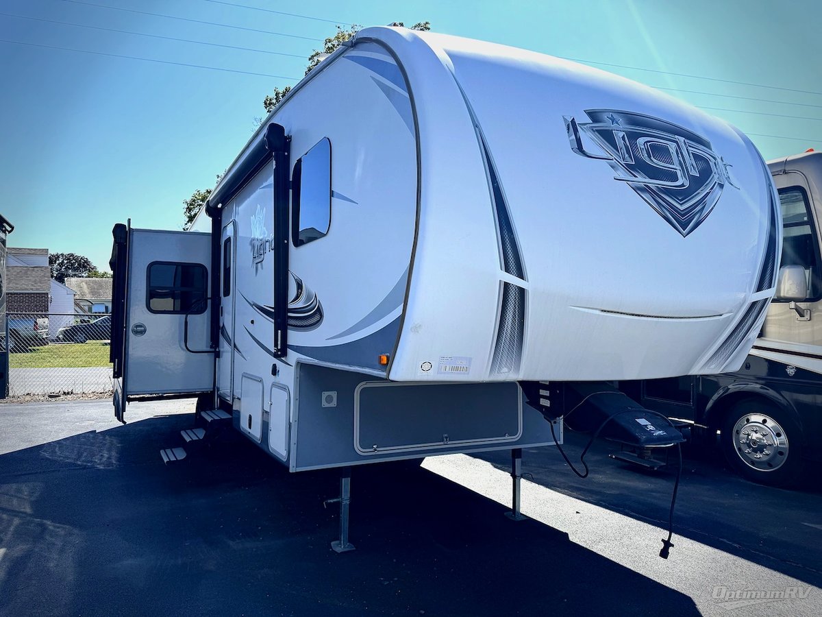2018 Highland Ridge Open Range Light