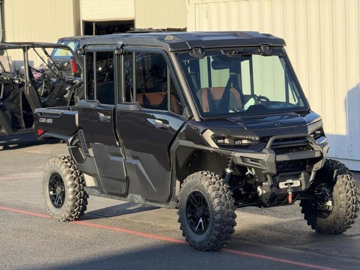 2026 Can-Am Defender MAX LONE STAR CAB HD11