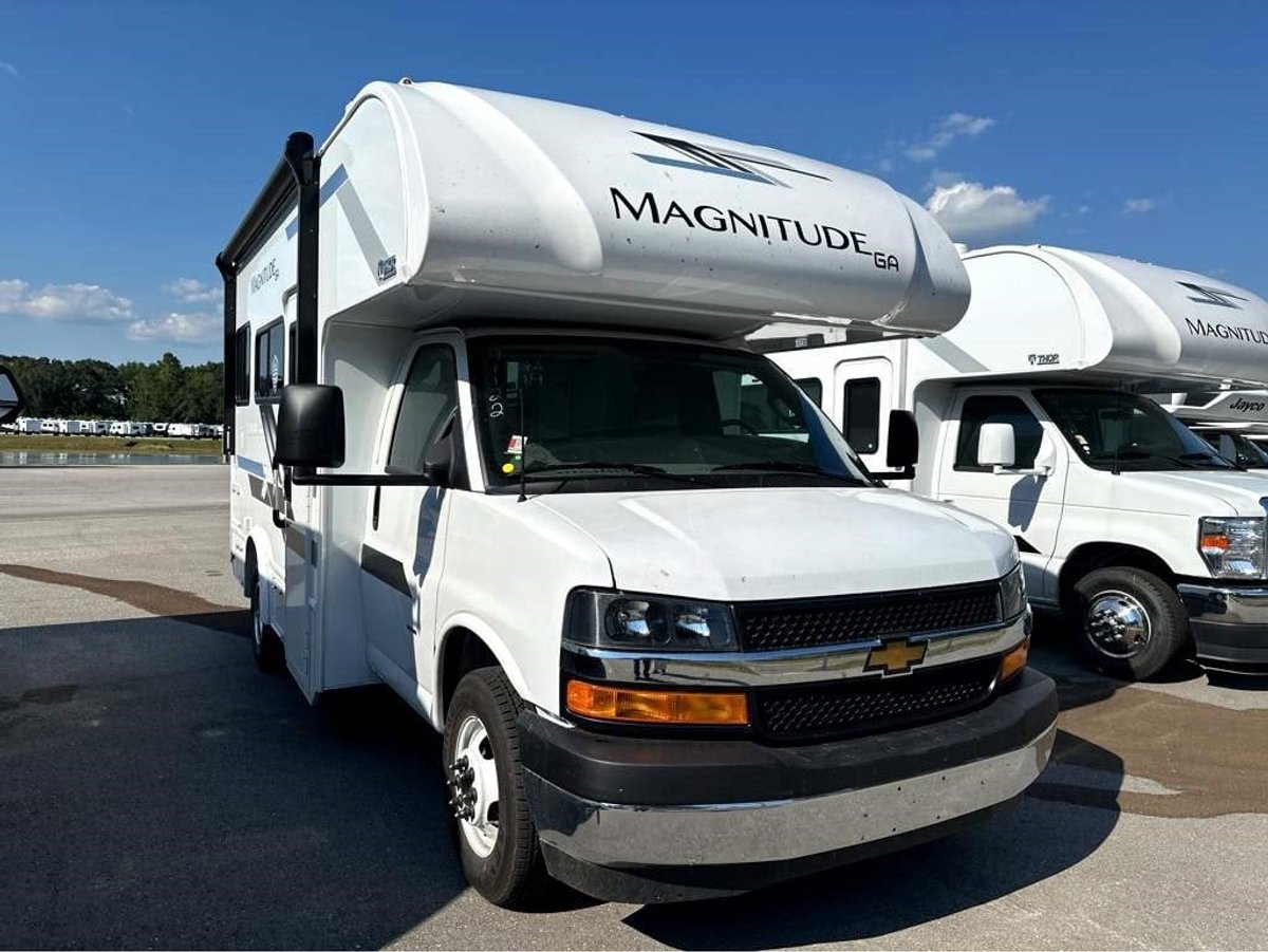 2026 THOR MOTOR COACH MAGNITUDE