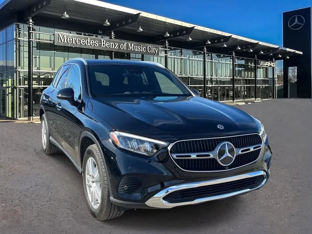 2023 Mercedes-Benz GLC