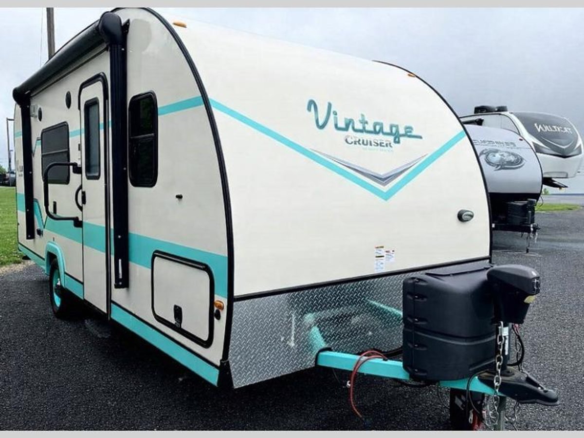 2016 Gulf Stream RV Vintage Cruiser