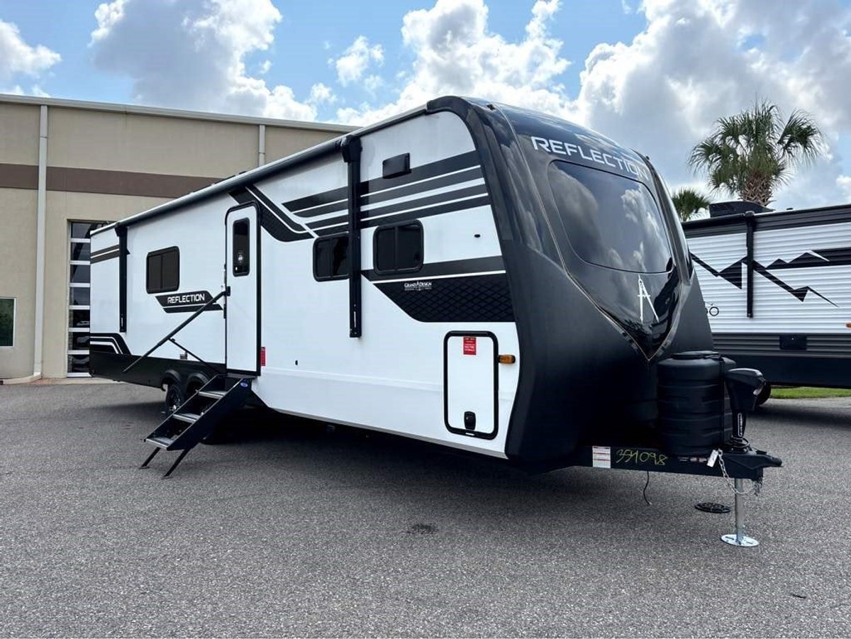 2026 Grand Reflection Travel Trailer